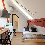 アパート Stylish Loft In The Hearth Of Historic Centre *