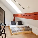 Stylish Loft In The Hearth Of Historic Centre شقة