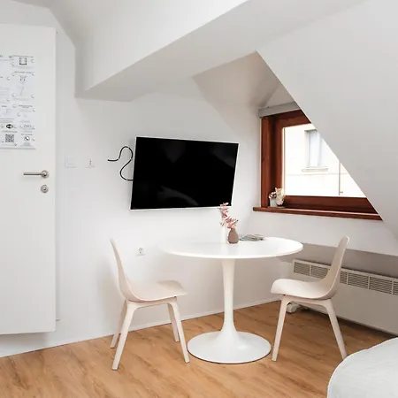 Stylish Loft In The Hearth Of Historic Centre アパート *