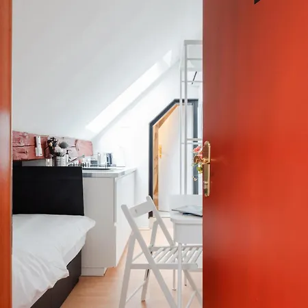 Stylish Loft In The Hearth Of Historic Centre Liubliana